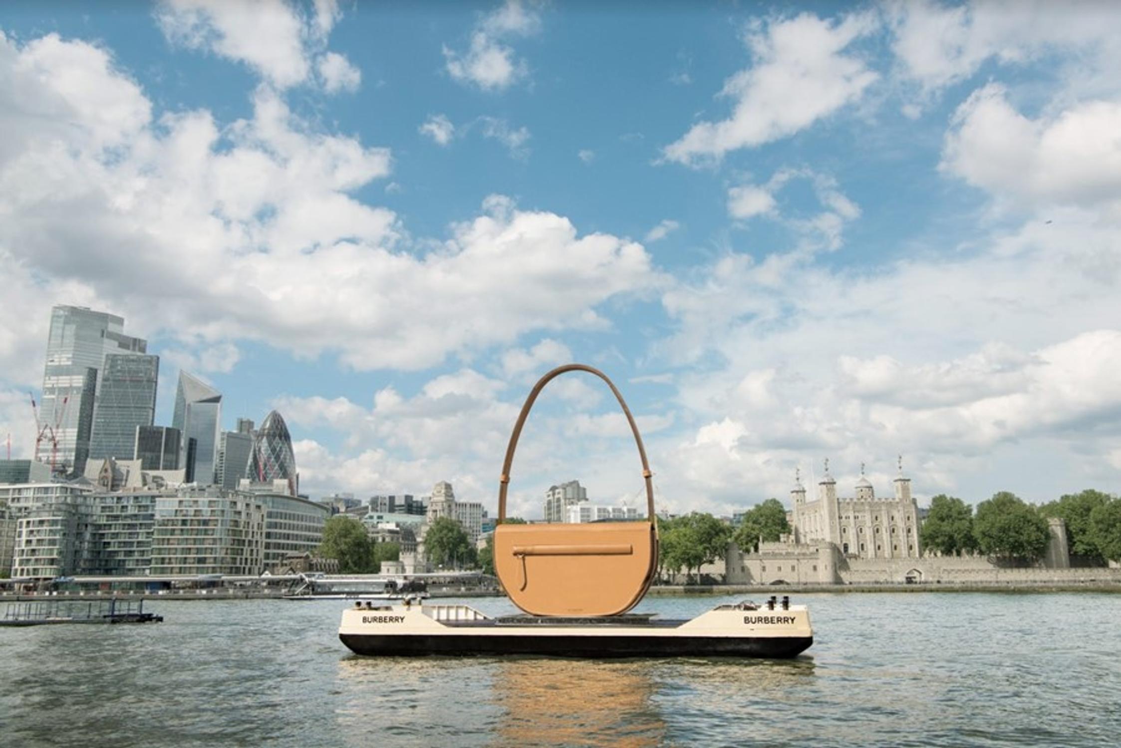 burberry sac olympia g&eacute;ant