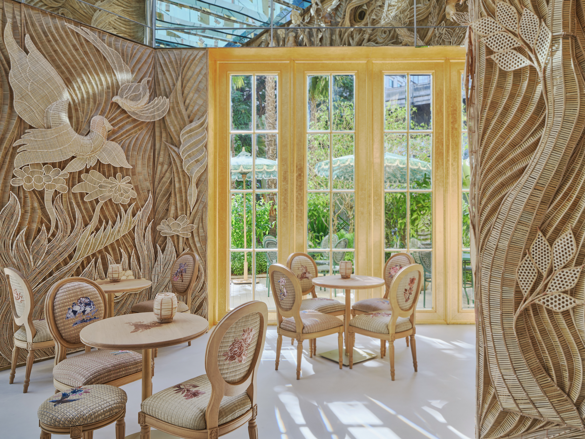 caf&eacute; dior mauro colagreco thailande