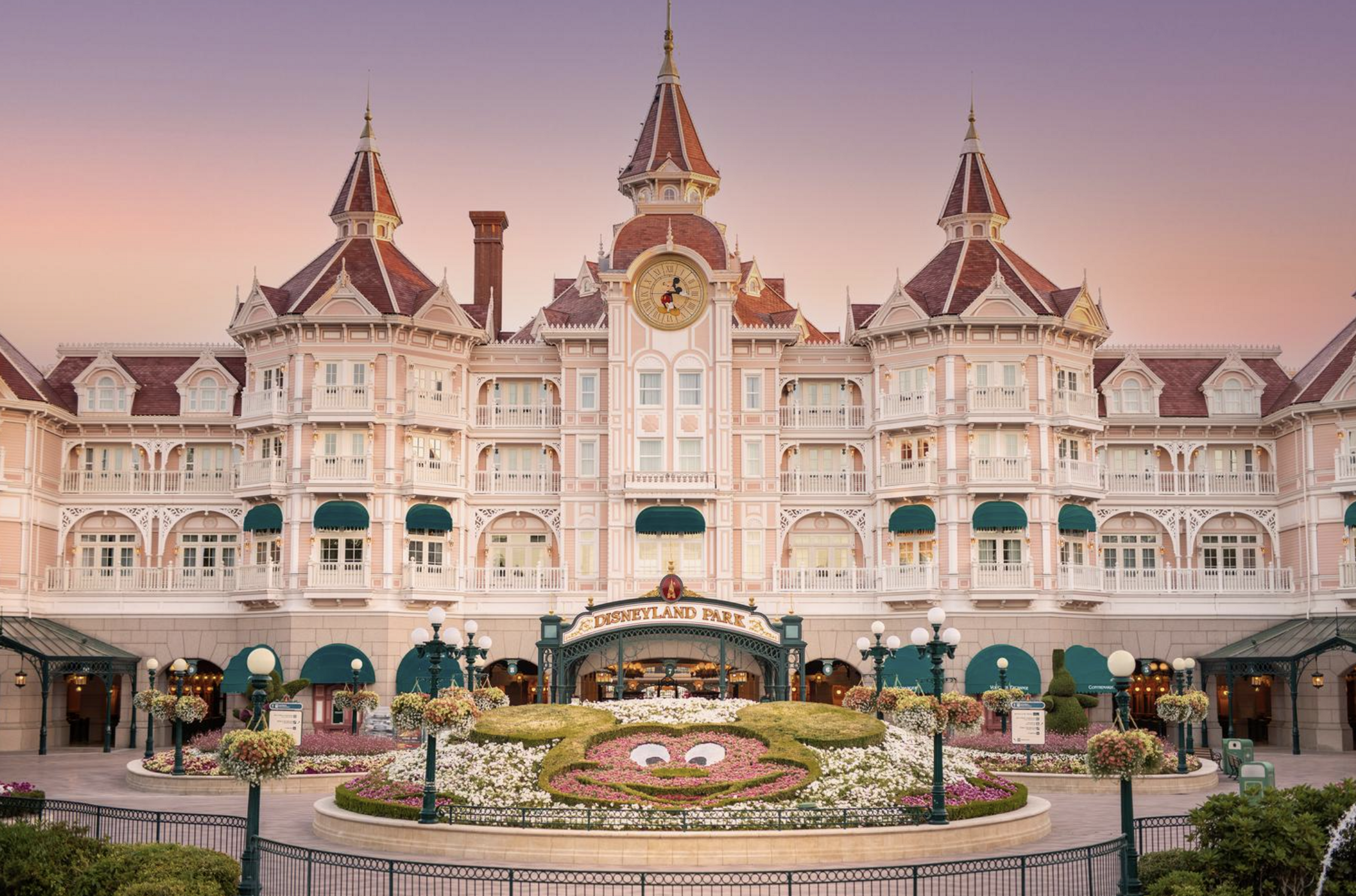 disneyland paris hotel de luxe