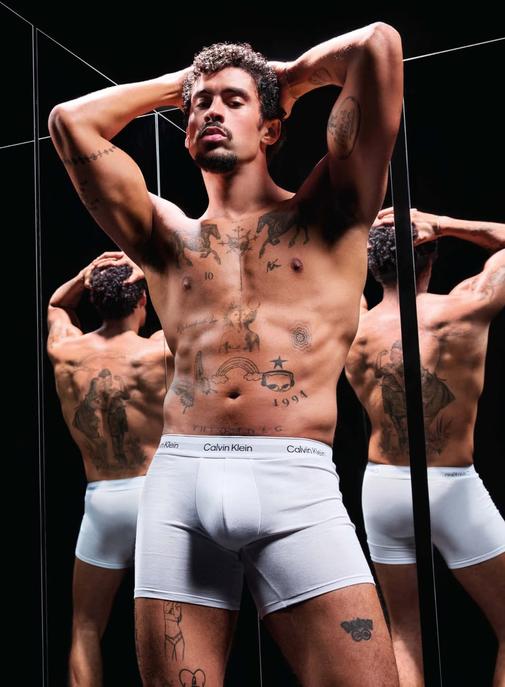 Calvin Klein s’offre une visibilité spectaculaire grâce à Bad Bunny