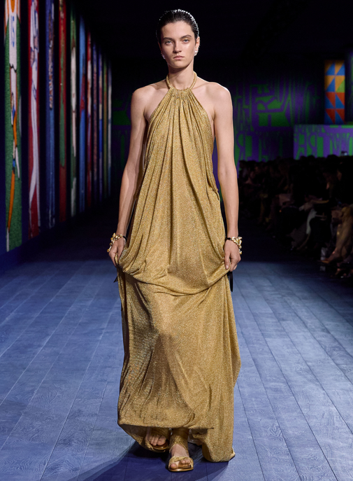 "L'Or de Dior", la nouvelle exposition à Pékin