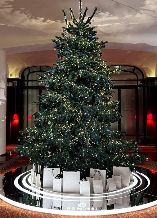 Le Royal Monceau invite le joaillier Repossi à redécorer son palace pour les fêtes