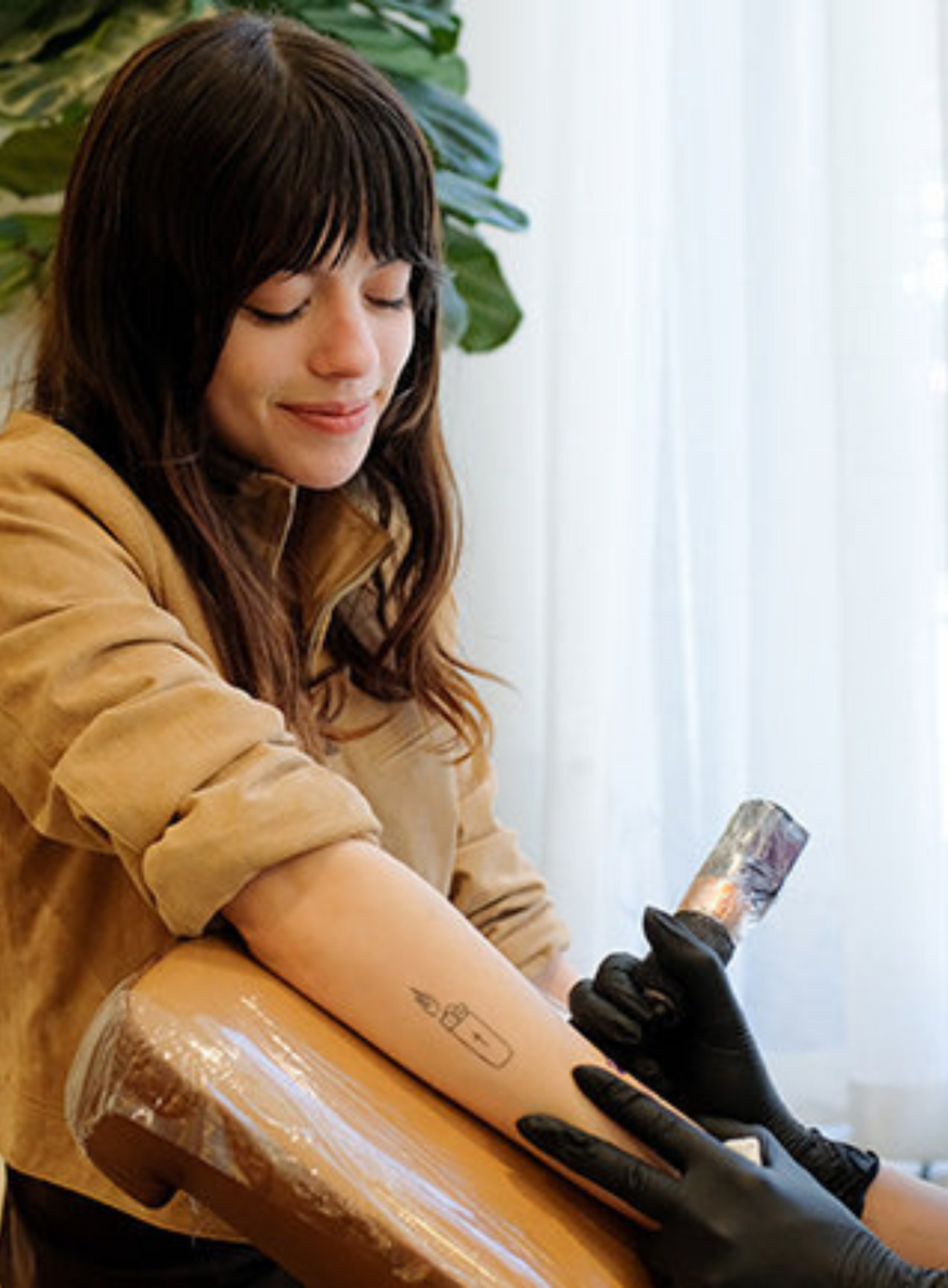 Kimpton IHG Hotels & Resorts Tiny Zaps tatouage