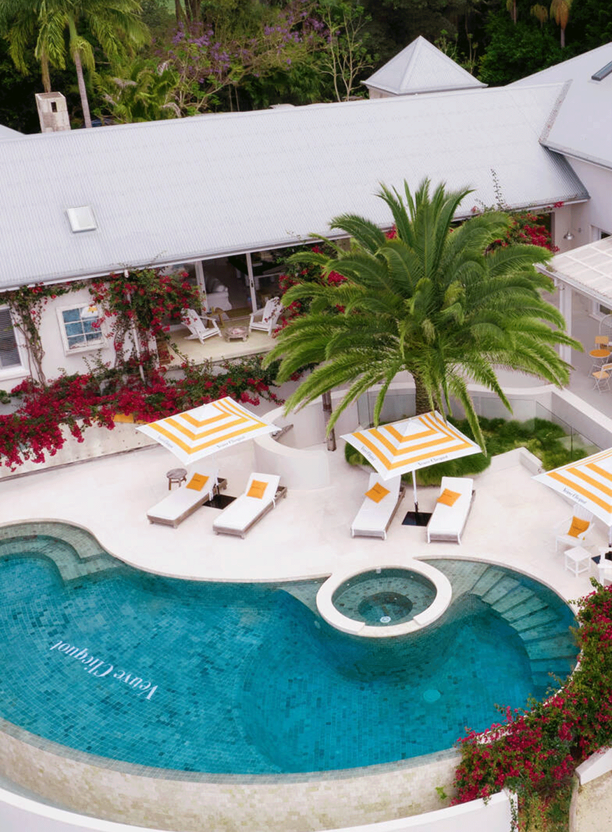 Hotel Cliquot champagne