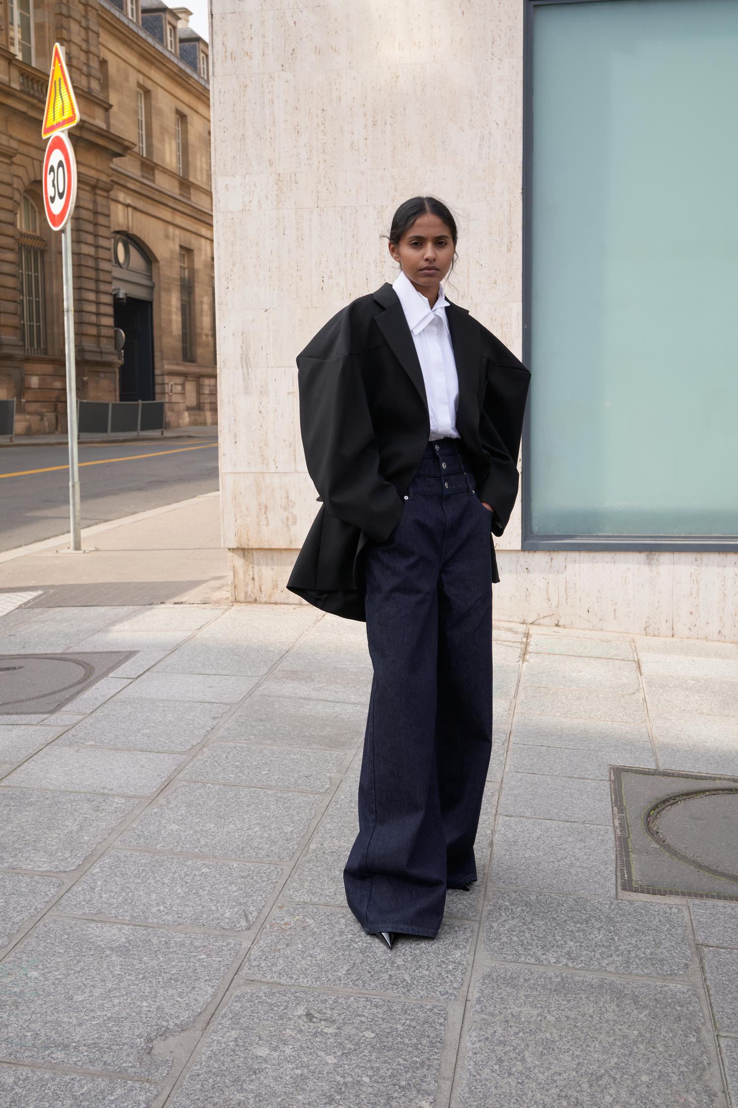 Collection pr&ecirc;t-&agrave;-porter Viktor & Rolf A/H 2025